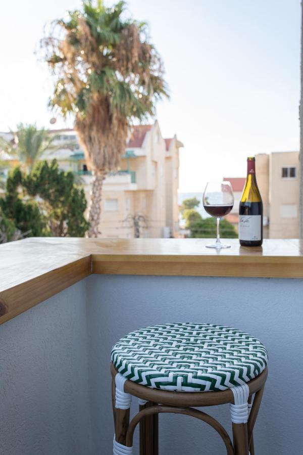 Port City Haifa - Bat Galim 25 Mtrs From The Beach & Rambam Bagian luar foto