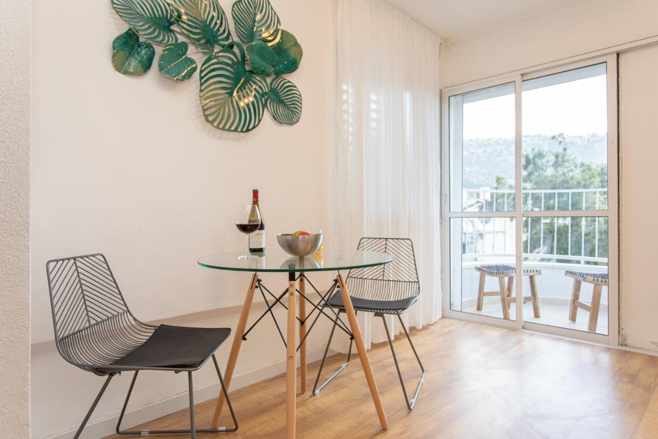 Port City Haifa - Bat Galim 25 Mtrs From The Beach & Rambam Bagian luar foto